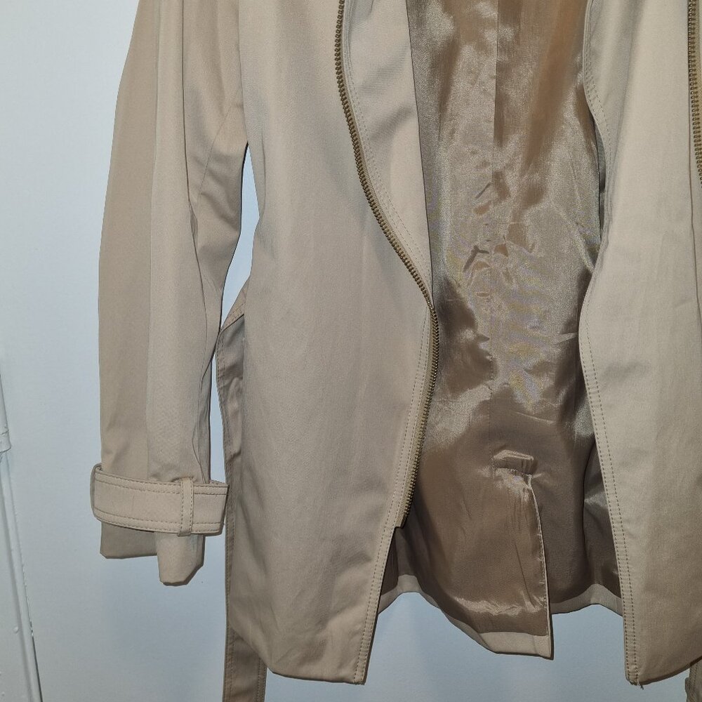 Michael Kors Belted Front-zip Trench Coat - Picture 2 of 5